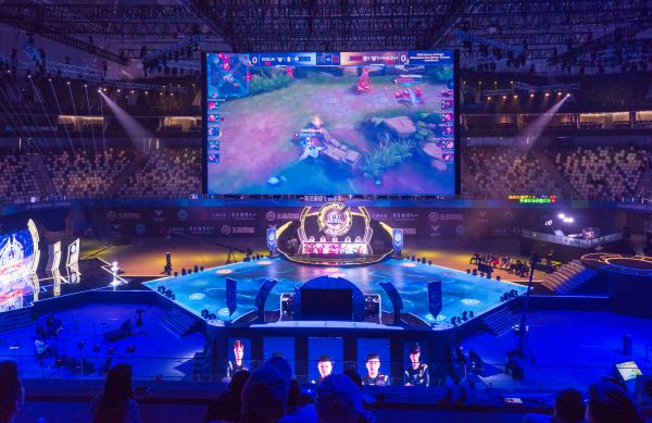 赛季虽然谈 赛季虽然谈