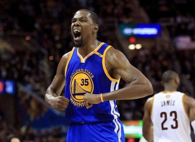 龙以小卡为 龙以小卡为